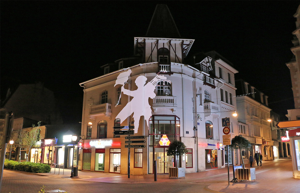Illumination évènementielle du Jardin des Arts au Touquet Paris-Plage Jardin des Arts le Touquet Paris-Plage
