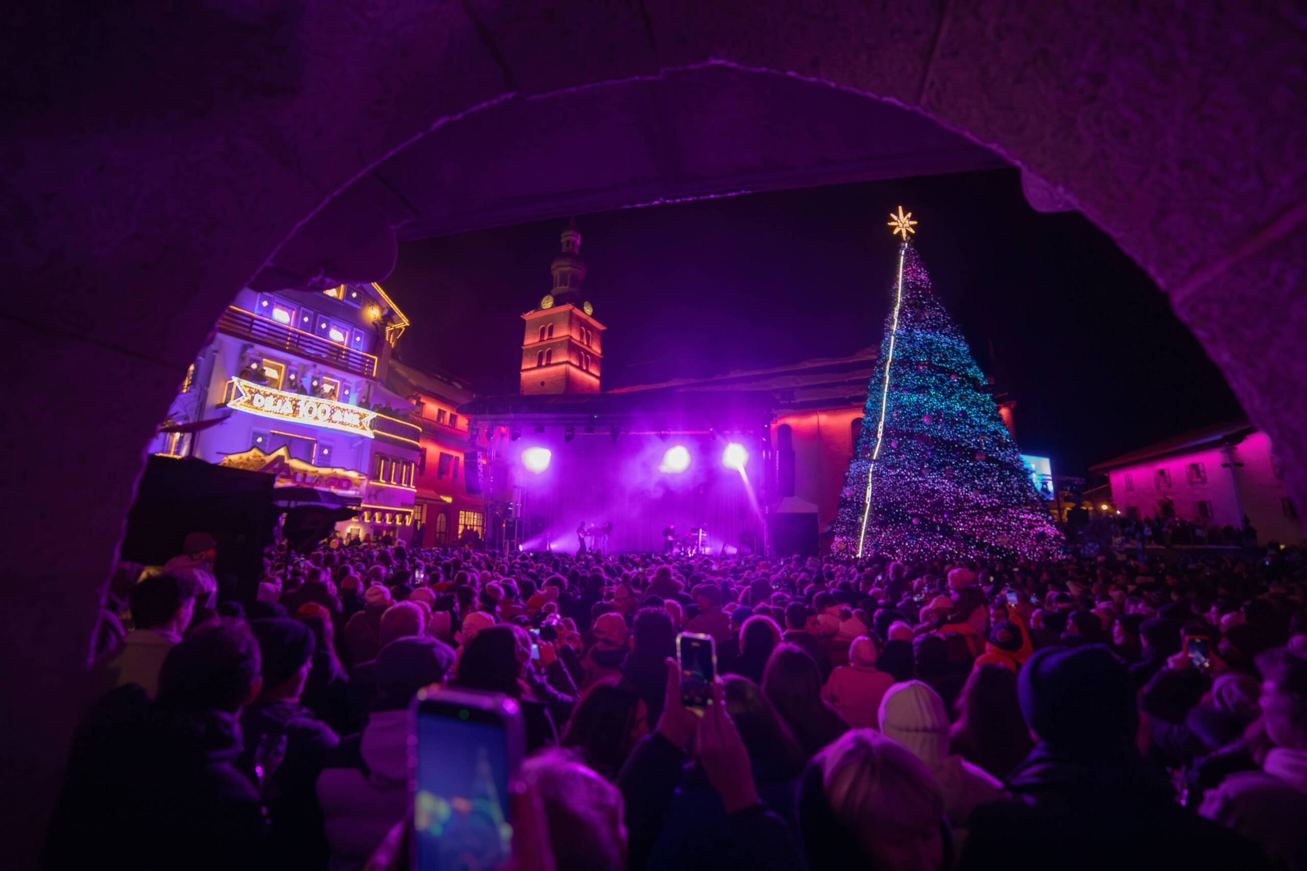 illumination-sapin-megeve-2025-01